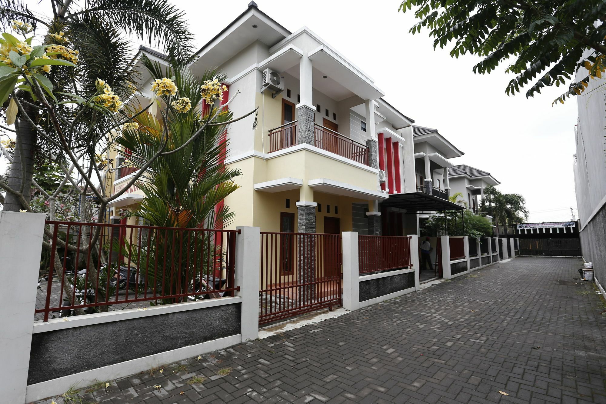 Reddoorz @ Jalan Damai Hotel Ngaglik Bagian luar foto